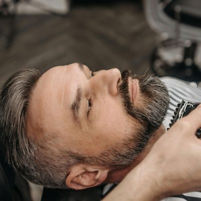 Tuns barba barbati - Salon Exclusive by Adrian Lup | Salon de înfrumusețare Sibiu