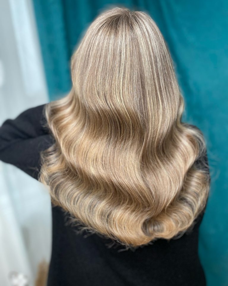 Vopsit par femei - Salon Exclusive by Adrian Lup | Salon de înfrumusețare Sibiu