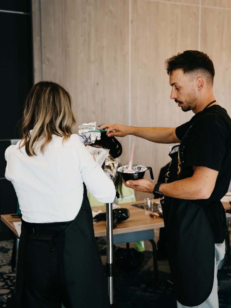 Adrian Lup curs certificare - Salon Exclusive by Adrian Lup | Salon de înfrumusețare Sibiu